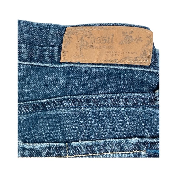 Fossil Brand Jeans Swift Boot Cut Size 2R Blue Medium Wash Distressed Bottom Hem - Picture 4 of 12